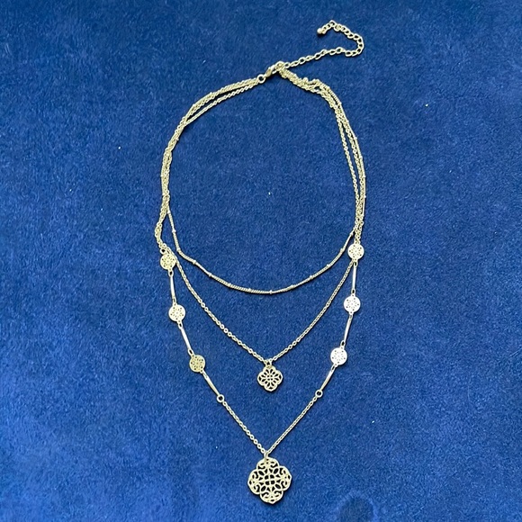 Filigree Laser Cut Out Clover Charms Gold Finish Dainty Triple Layered Necklace - Picture 1 of 2